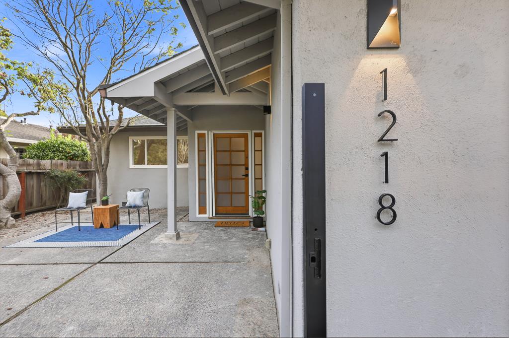 Detail Gallery Image 2 of 60 For 1218 Sanchez Way, Redwood City,  CA 94061 - 4 Beds | 3 Baths