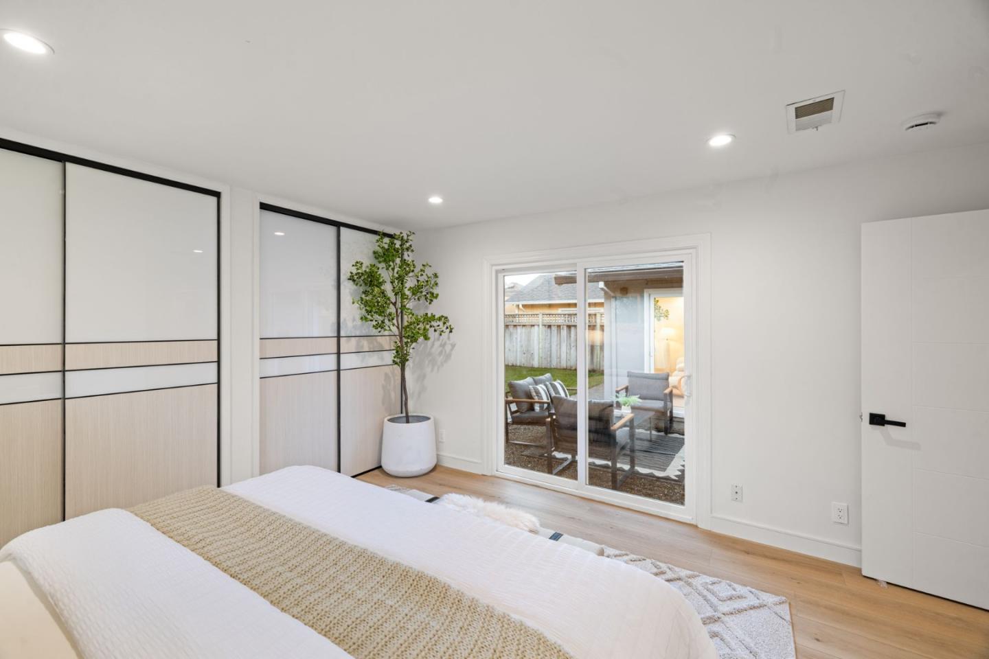 Detail Gallery Image 34 of 60 For 1218 Sanchez Way, Redwood City,  CA 94061 - 4 Beds | 3 Baths