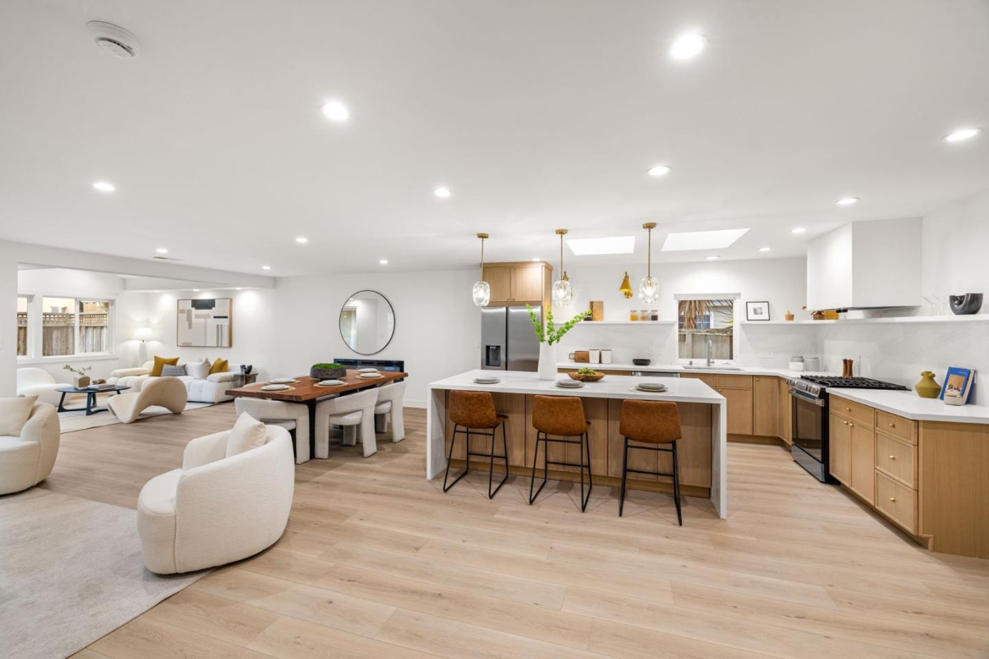 Detail Gallery Image 6 of 60 For 1218 Sanchez Way, Redwood City,  CA 94061 - 4 Beds | 3 Baths