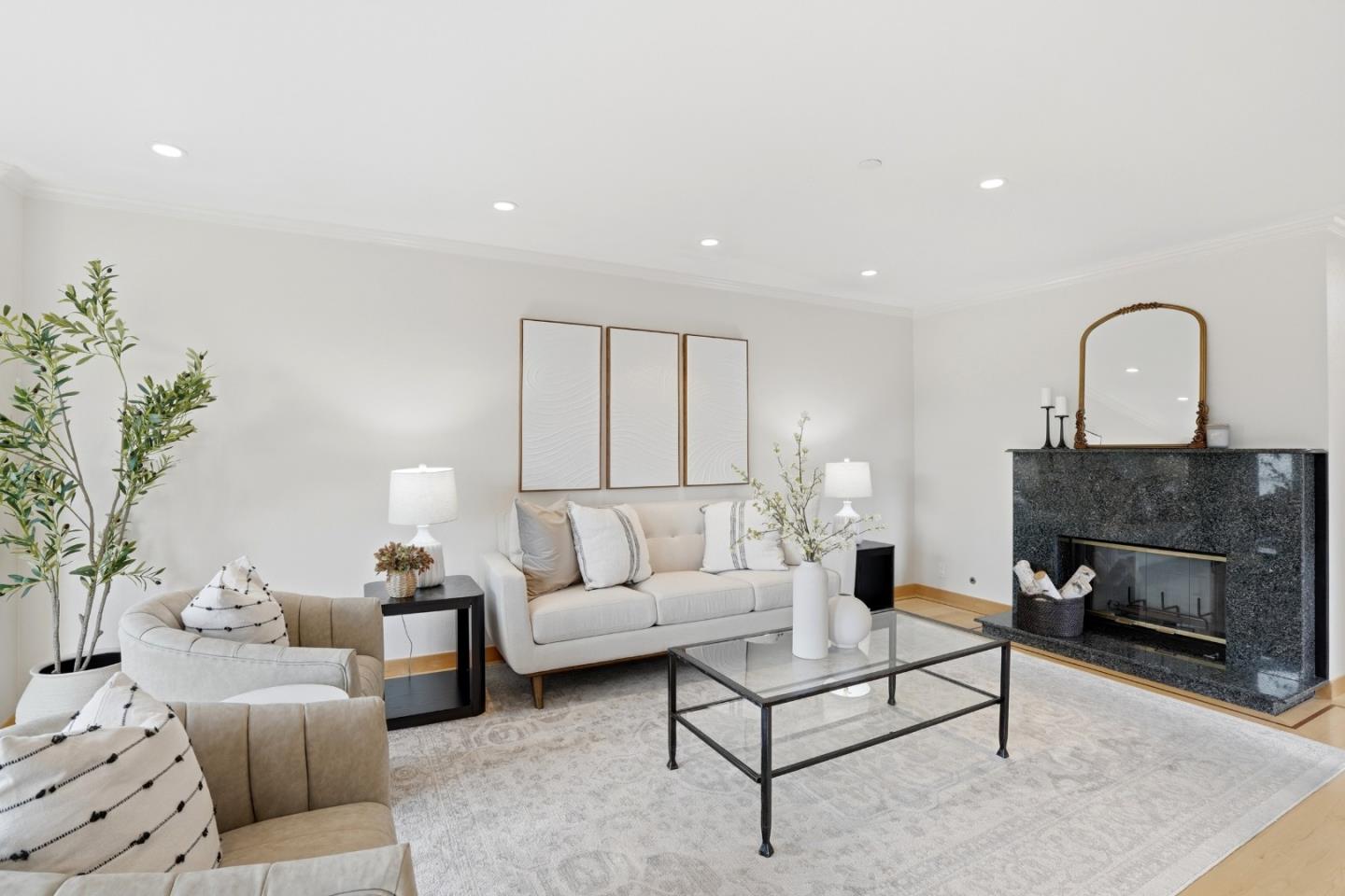 Detail Gallery Image 16 of 81 For 20 Dorado Ter #C,  San Francisco,  CA 94112 - 4 Beds | 2 Baths