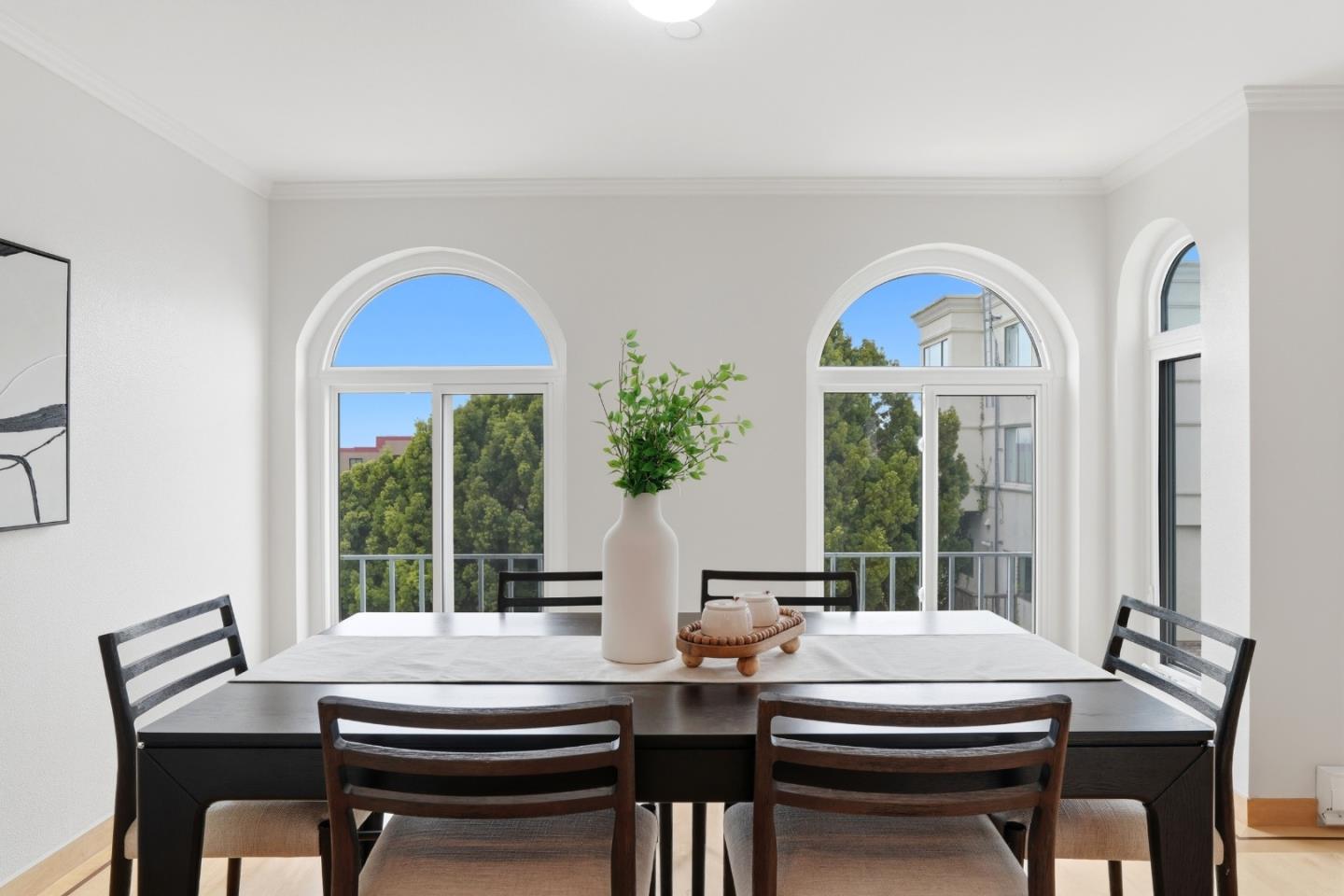 Detail Gallery Image 5 of 81 For 20 Dorado Ter #C,  San Francisco,  CA 94112 - 4 Beds | 2 Baths