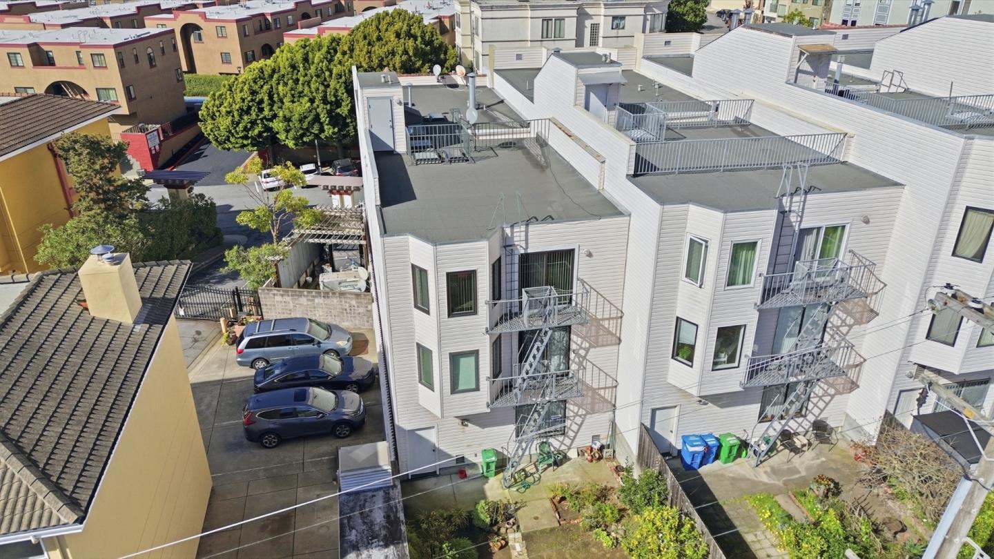 Detail Gallery Image 65 of 81 For 20 Dorado Ter #C,  San Francisco,  CA 94112 - 4 Beds | 2 Baths