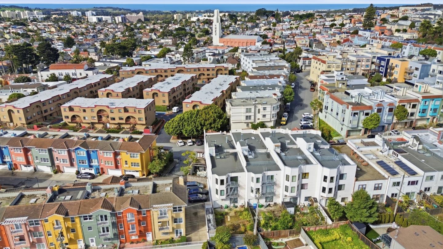 Detail Gallery Image 69 of 81 For 20 Dorado Ter #C,  San Francisco,  CA 94112 - 4 Beds | 2 Baths