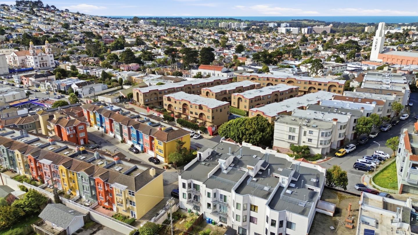 Detail Gallery Image 70 of 81 For 20 Dorado Ter #C,  San Francisco,  CA 94112 - 4 Beds | 2 Baths