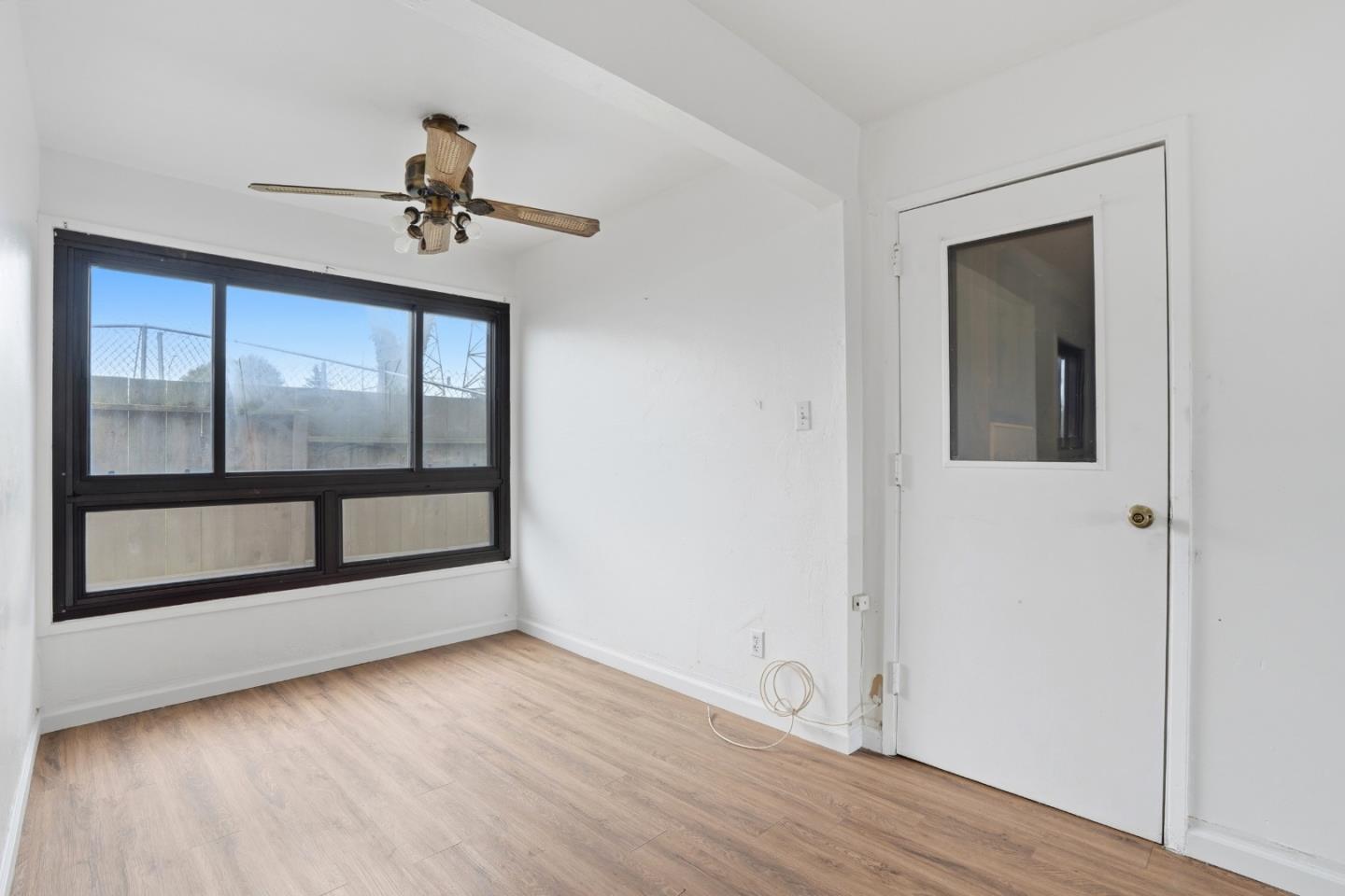 Detail Gallery Image 12 of 33 For 812 7th Ave, San Bruno,  CA 94066 - 2 Beds | 1 Baths