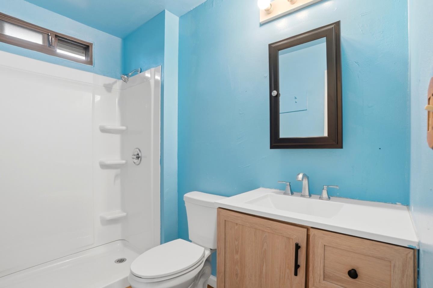 Detail Gallery Image 18 of 33 For 812 7th Ave, San Bruno,  CA 94066 - 2 Beds | 1 Baths