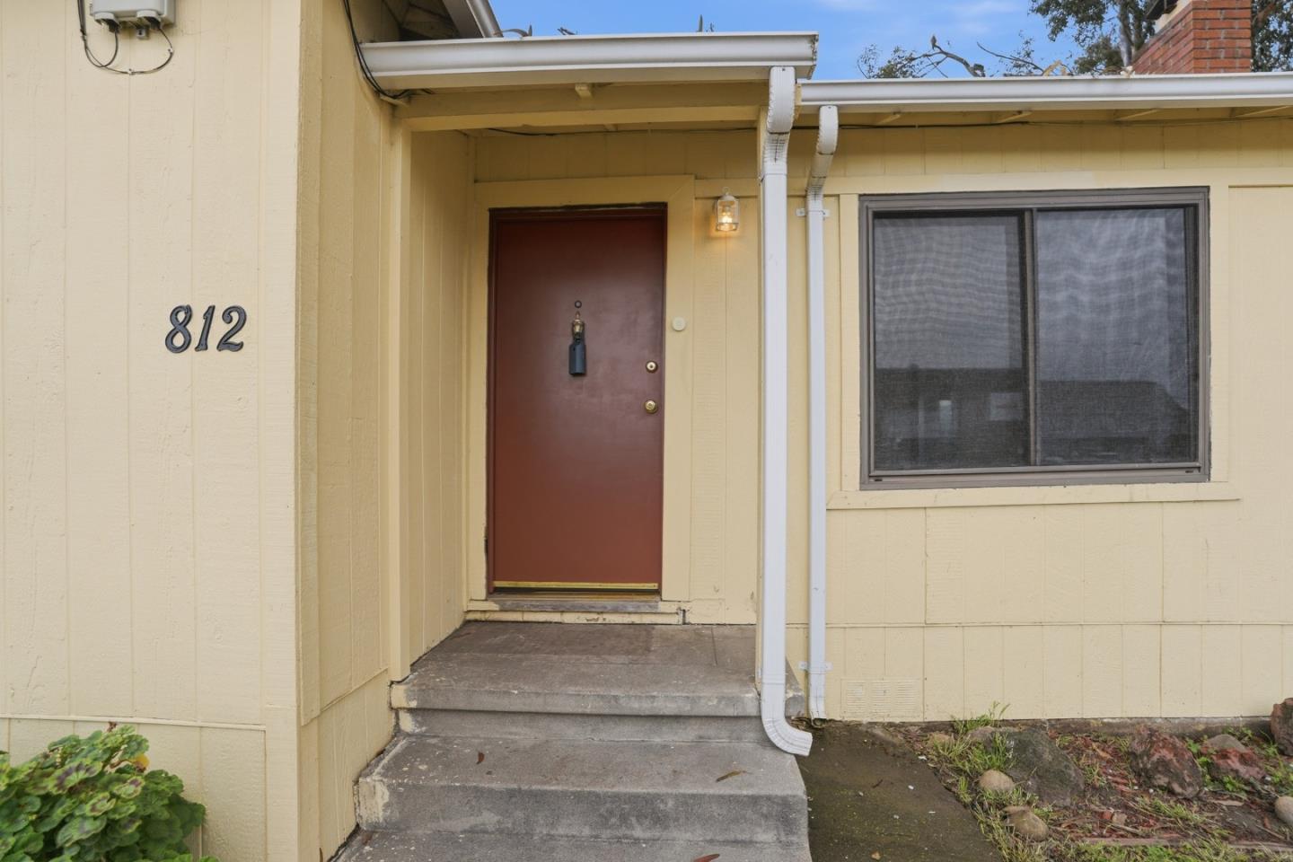 Detail Gallery Image 4 of 33 For 812 7th Ave, San Bruno,  CA 94066 - 2 Beds | 1 Baths