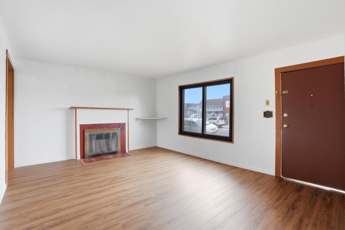 Detail Gallery Image 6 of 33 For 812 7th Ave, San Bruno,  CA 94066 - 2 Beds | 1 Baths