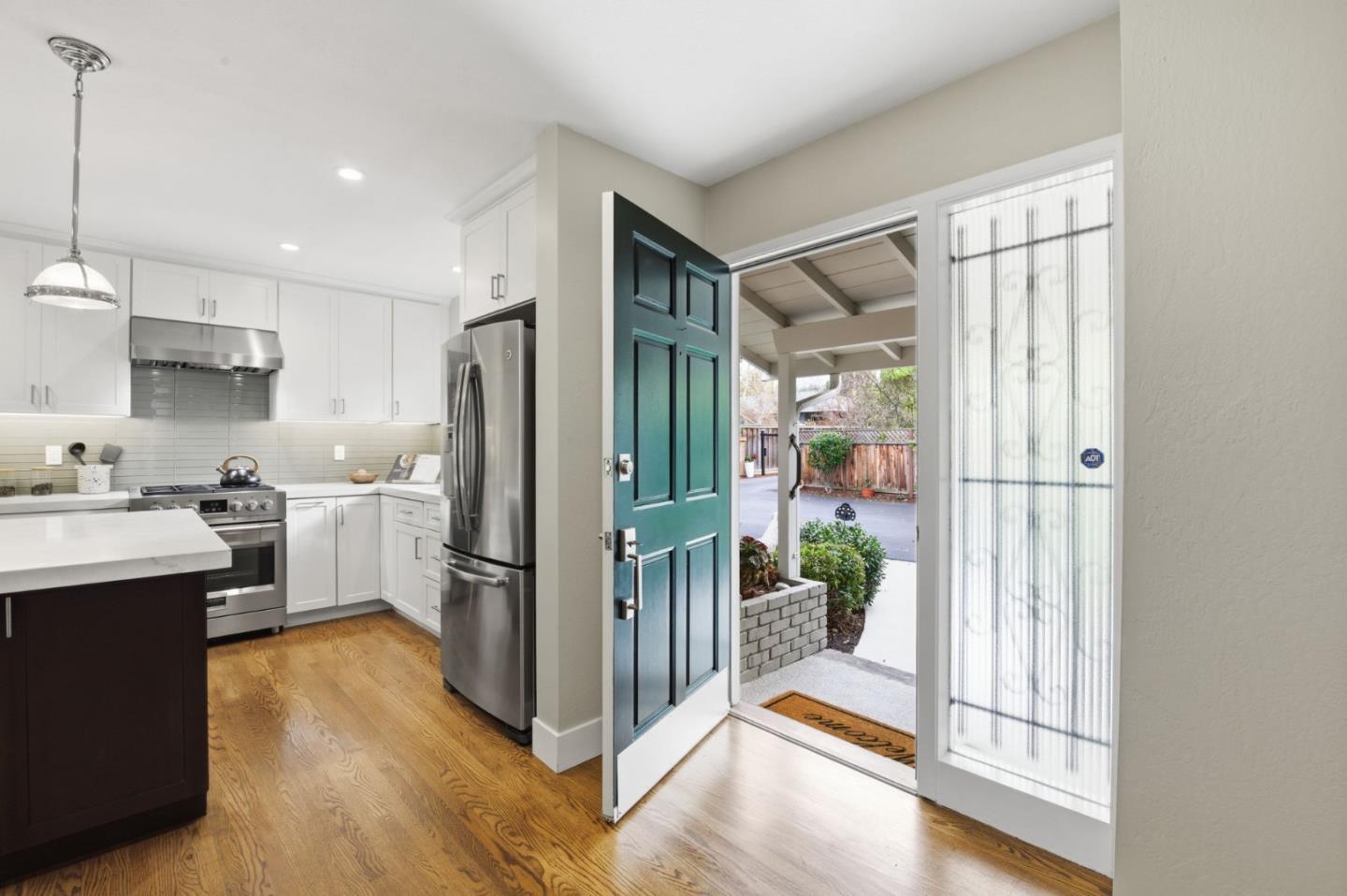 Detail Gallery Image 10 of 50 For 171 Santiago Ave, Redwood City,  CA 94061 - 3 Beds | 2 Baths