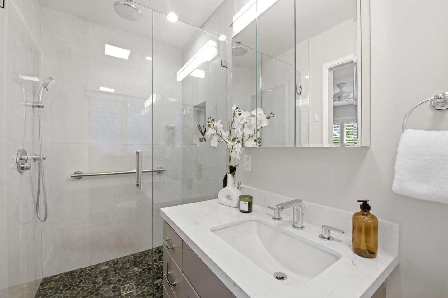 Detail Gallery Image 32 of 50 For 171 Santiago Ave, Redwood City,  CA 94061 - 3 Beds | 2 Baths