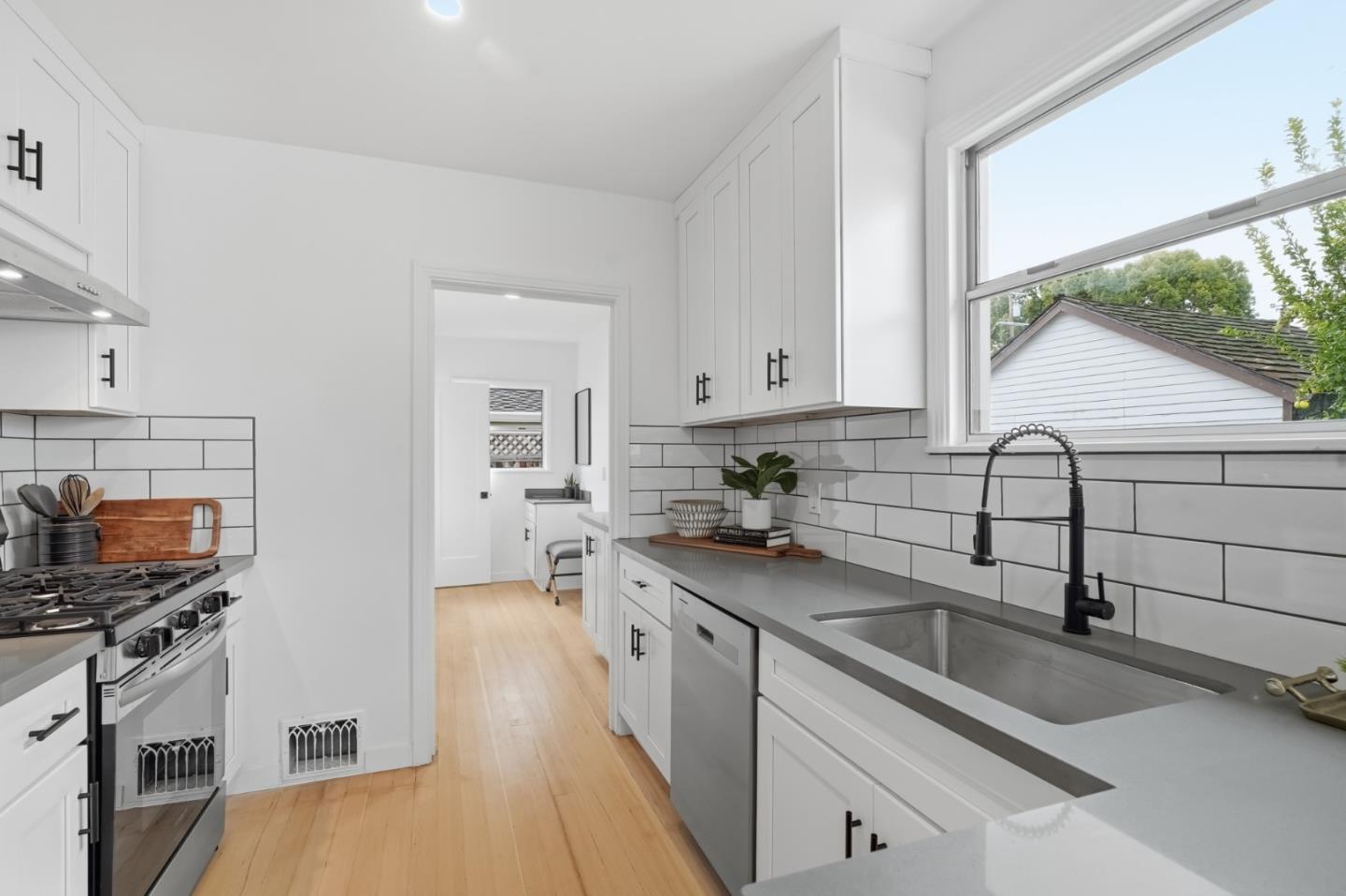 Detail Gallery Image 21 of 37 For 1141 Dean Ave, San Jose,  CA 95125 - 2 Beds | 1/1 Baths