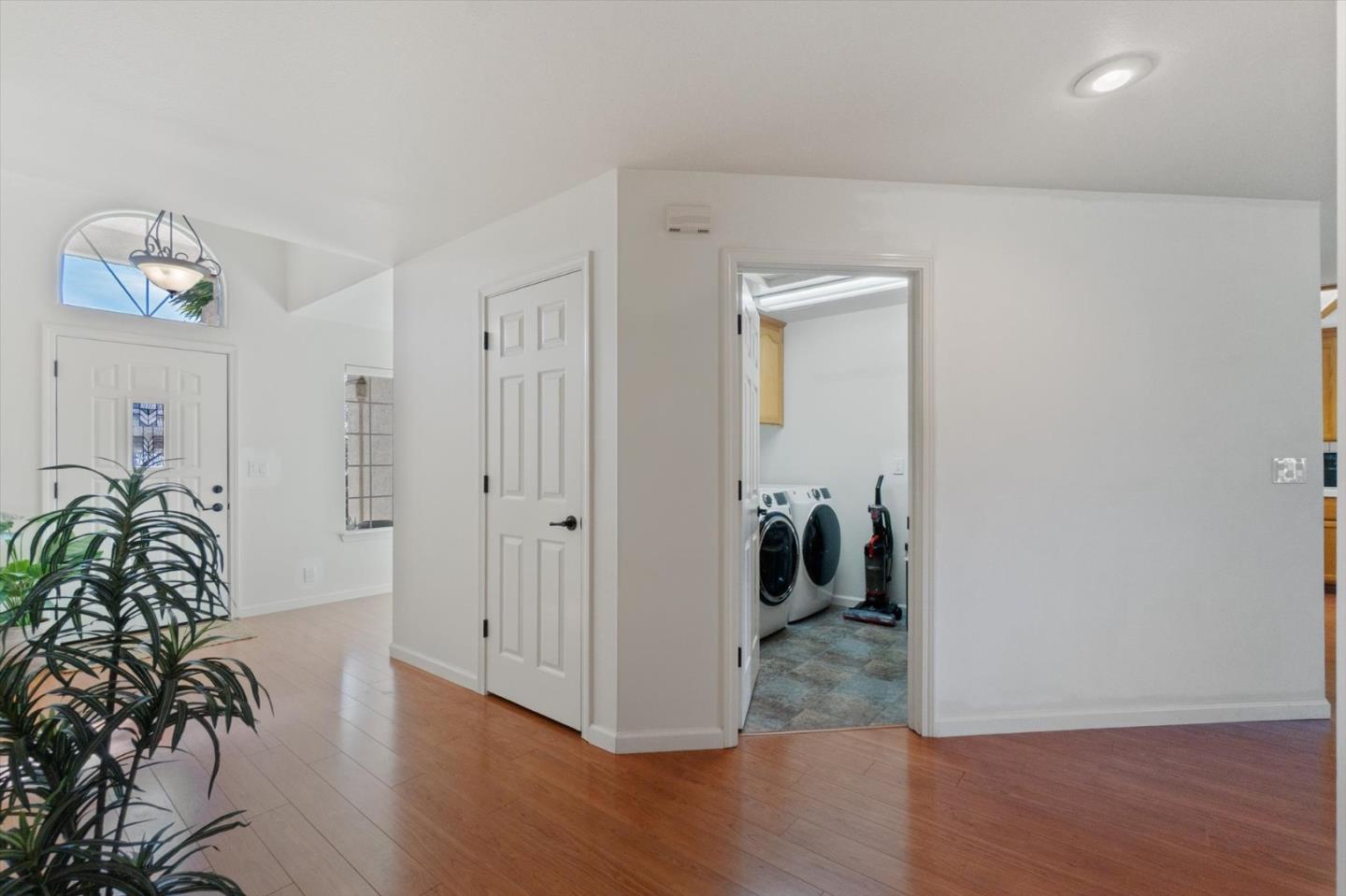 Detail Gallery Image 27 of 57 For 1426 Gladstone Ct, Redding,  CA 96001 - 3 Beds | 2 Baths