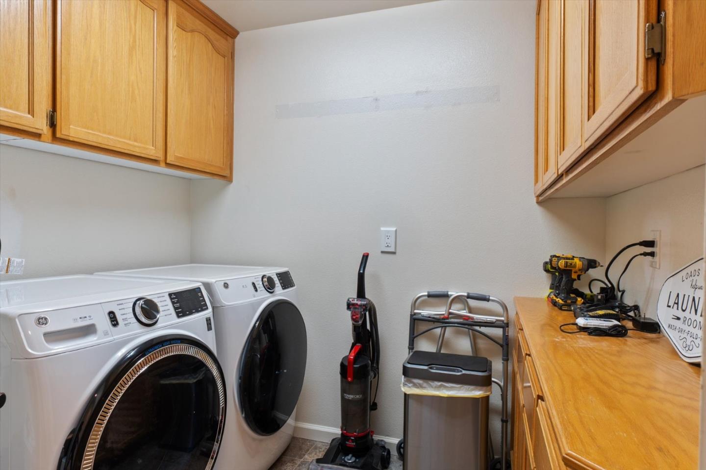 Detail Gallery Image 28 of 57 For 1426 Gladstone Ct, Redding,  CA 96001 - 3 Beds | 2 Baths