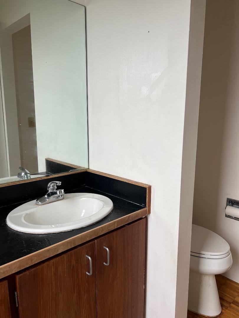 Detail Gallery Image 10 of 41 For 1731 Francis Ct, Belmont,  CA 94002 - 2 Beds | 1/1 Baths