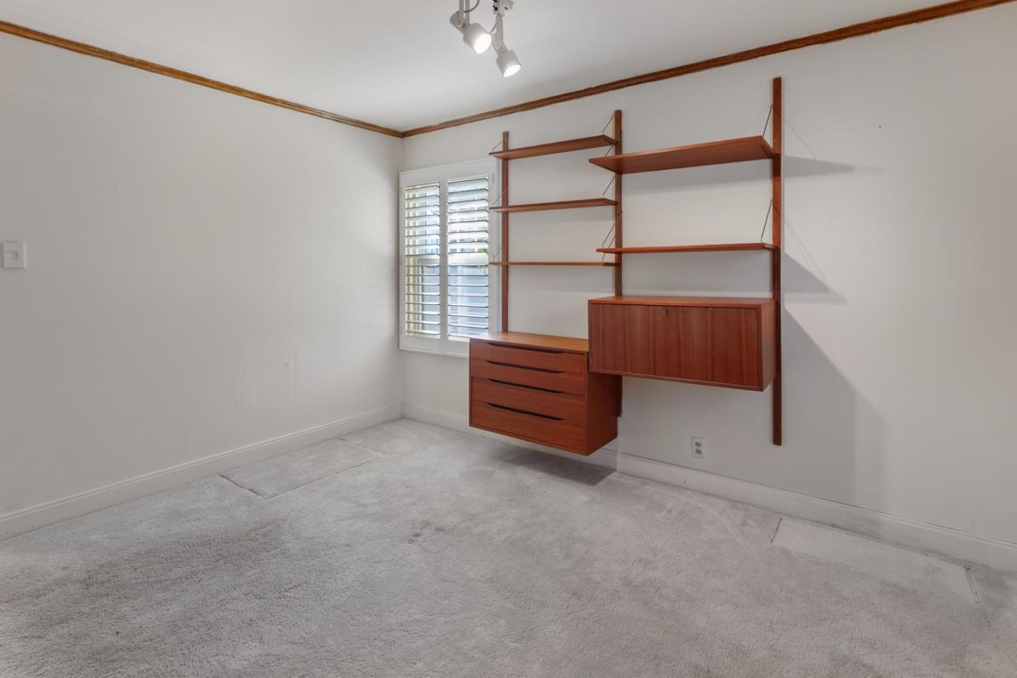 Detail Gallery Image 13 of 41 For 1731 Francis Ct, Belmont,  CA 94002 - 2 Beds | 1/1 Baths