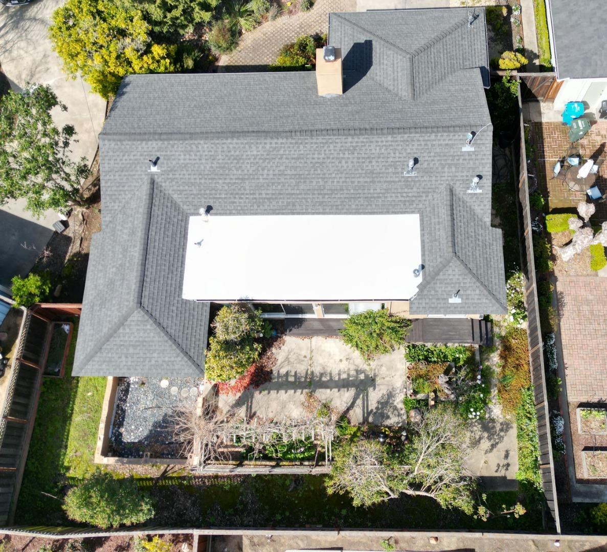 Detail Gallery Image 33 of 41 For 1731 Francis Ct, Belmont,  CA 94002 - 2 Beds | 1/1 Baths