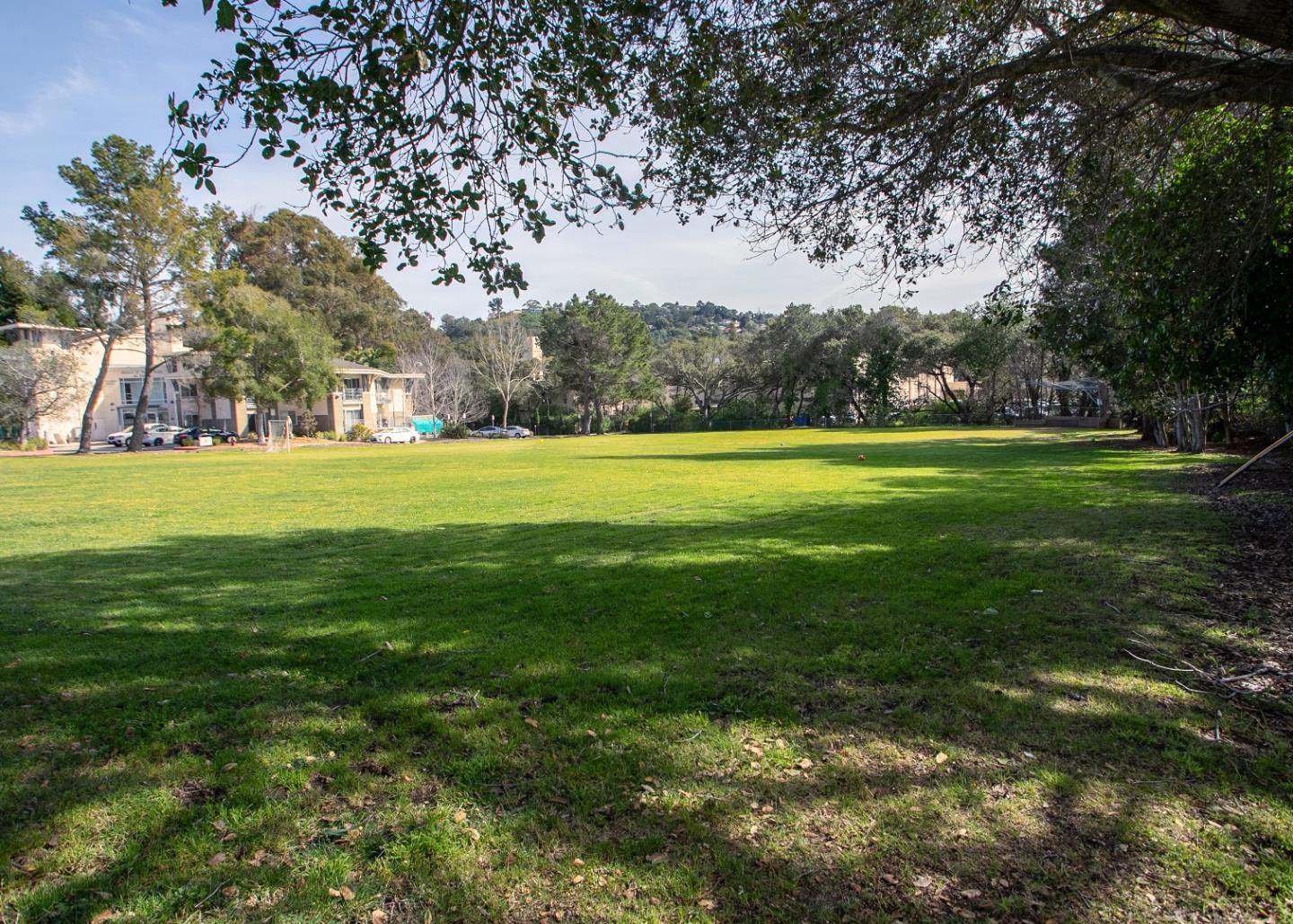 Detail Gallery Image 37 of 41 For 1731 Francis Ct, Belmont,  CA 94002 - 2 Beds | 1/1 Baths