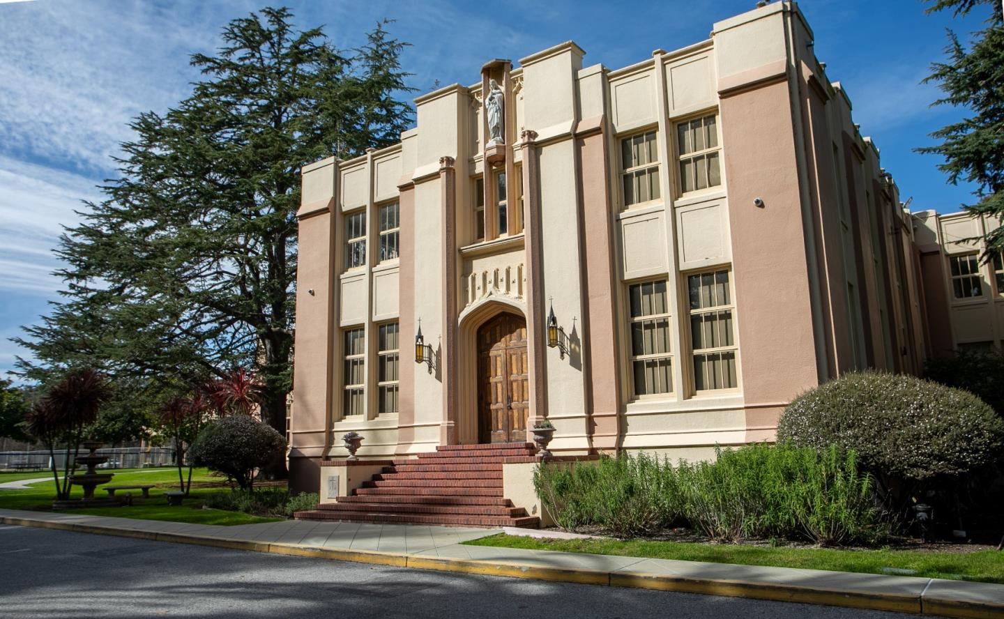 Detail Gallery Image 39 of 41 For 1731 Francis Ct, Belmont,  CA 94002 - 2 Beds | 1/1 Baths