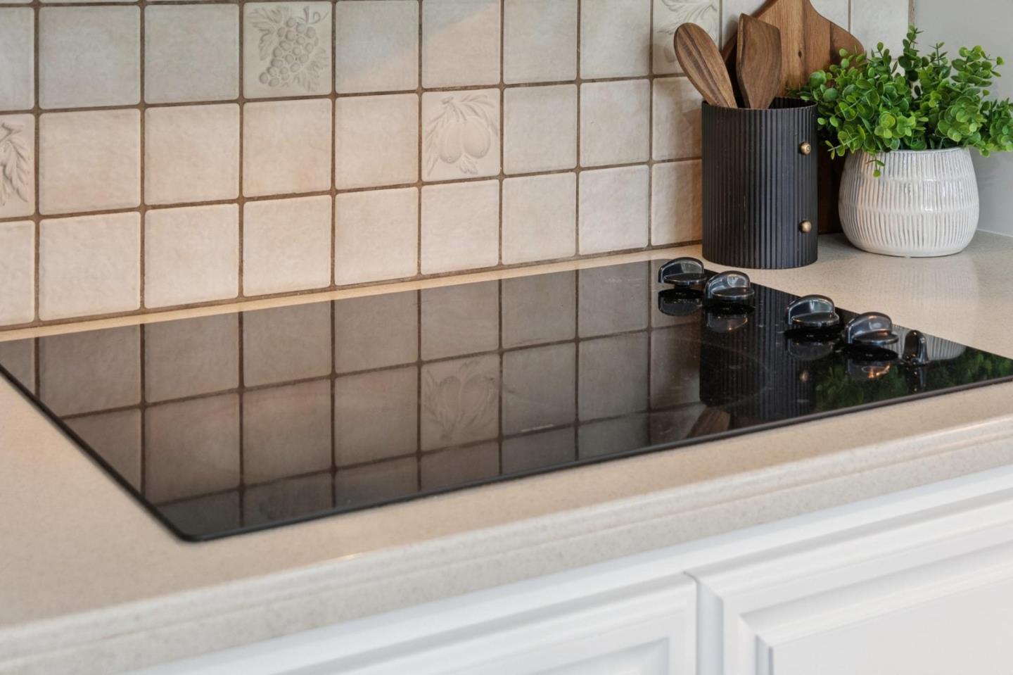 Detail Gallery Image 18 of 65 For 12135 Country Squire Way, Saratoga,  CA 95070 - 4 Beds | 2 Baths