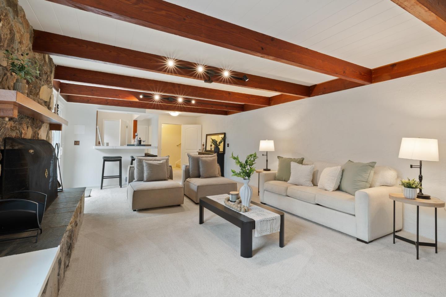 Detail Gallery Image 19 of 26 For 2910 Sherwood Dr, San Carlos,  CA 94070 - 3 Beds | 3 Baths