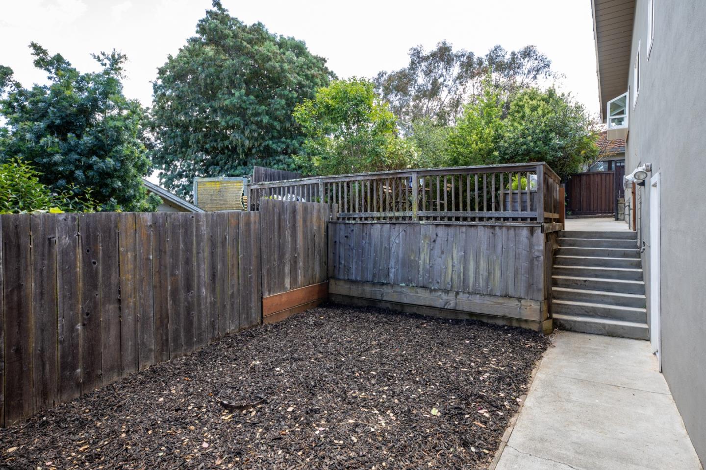 Detail Gallery Image 25 of 26 For 2910 Sherwood Dr, San Carlos,  CA 94070 - 3 Beds | 3 Baths