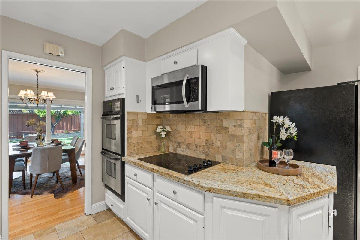 Detail Gallery Image 13 of 21 For 3689 Woodford Dr, San Jose,  CA 95124 - 3 Beds | 2 Baths