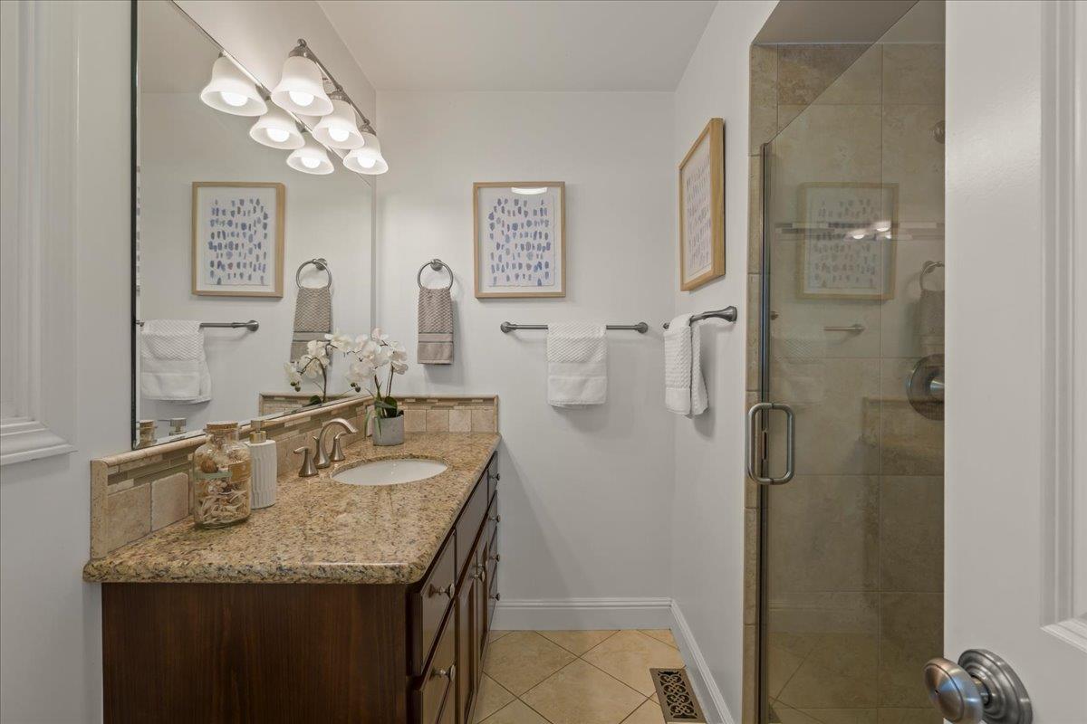 Detail Gallery Image 18 of 21 For 3689 Woodford Dr, San Jose,  CA 95124 - 3 Beds | 2 Baths