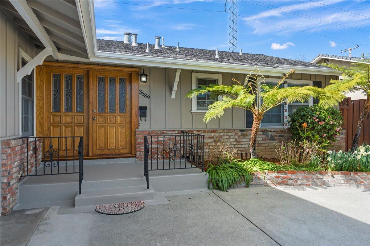 Detail Gallery Image 2 of 21 For 3689 Woodford Dr, San Jose,  CA 95124 - 3 Beds | 2 Baths