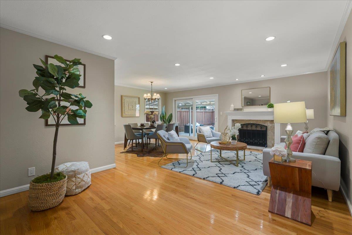 Detail Gallery Image 4 of 21 For 3689 Woodford Dr, San Jose,  CA 95124 - 3 Beds | 2 Baths