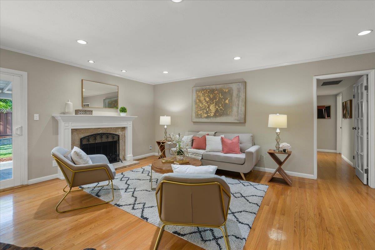 Detail Gallery Image 6 of 21 For 3689 Woodford Dr, San Jose,  CA 95124 - 3 Beds | 2 Baths