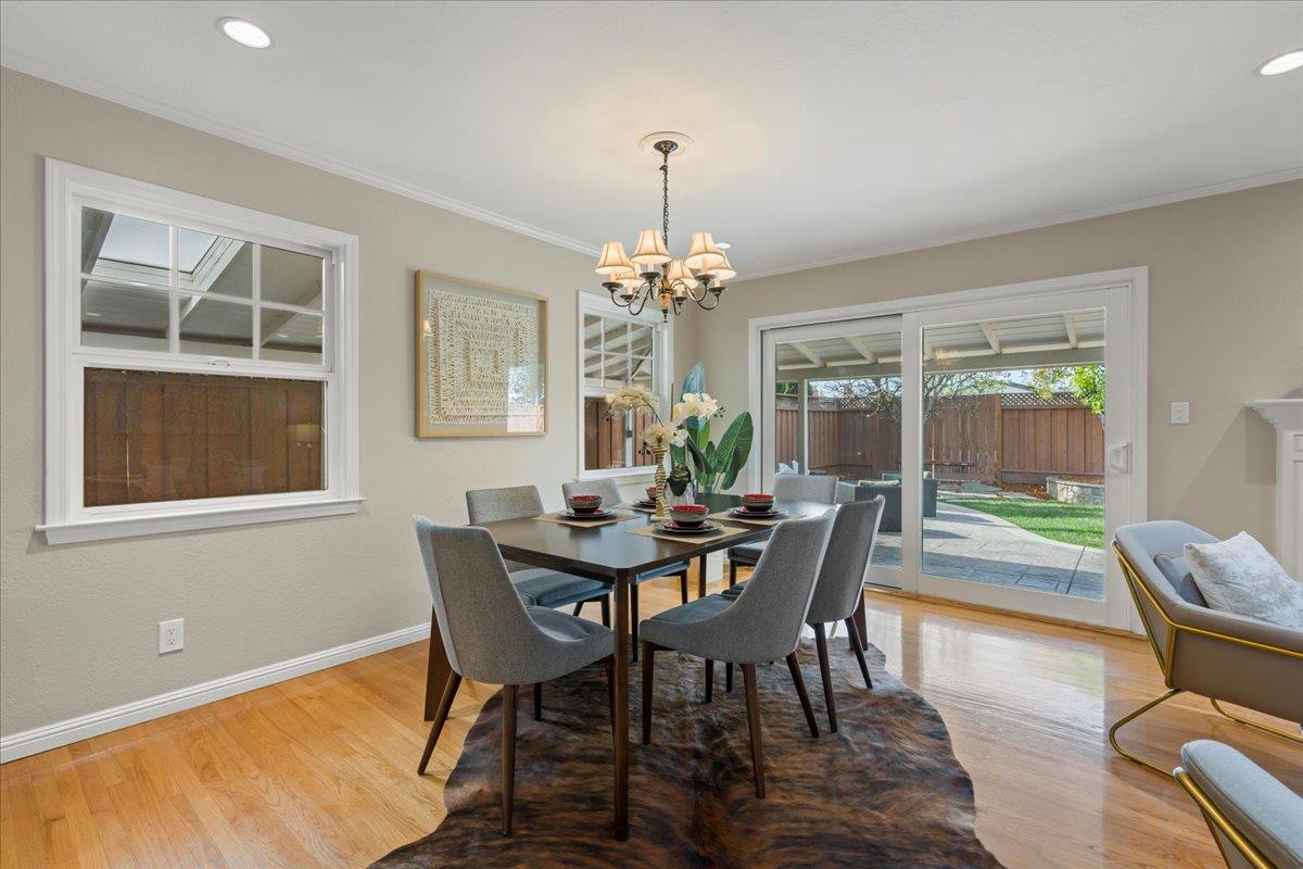 Detail Gallery Image 8 of 21 For 3689 Woodford Dr, San Jose,  CA 95124 - 3 Beds | 2 Baths