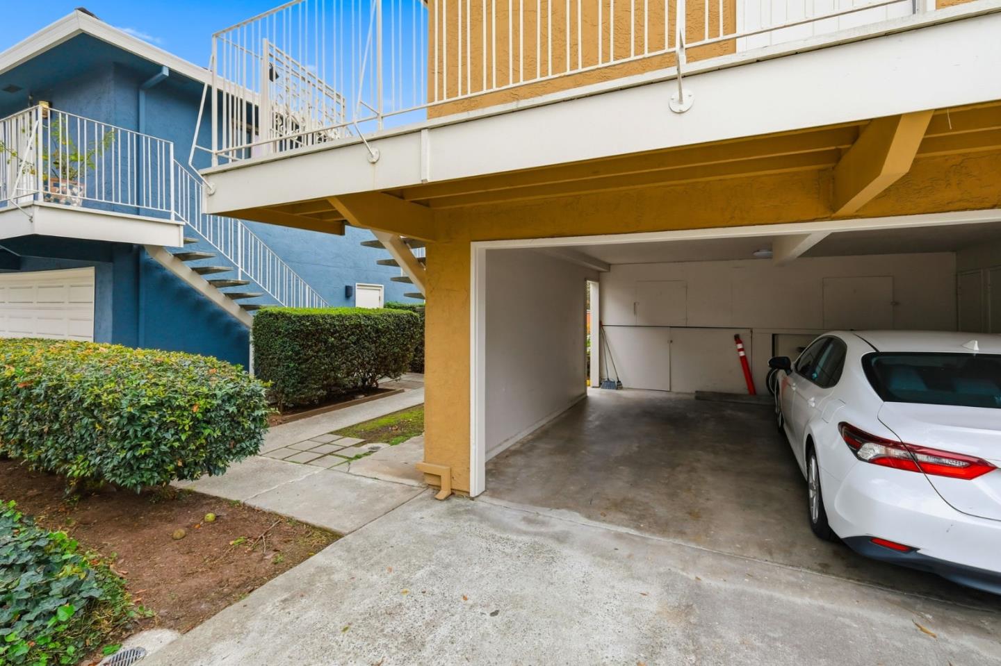 Detail Gallery Image 3 of 25 For 4355 Jade St #4,  Capitola,  CA 95010 - 2 Beds | 1 Baths
