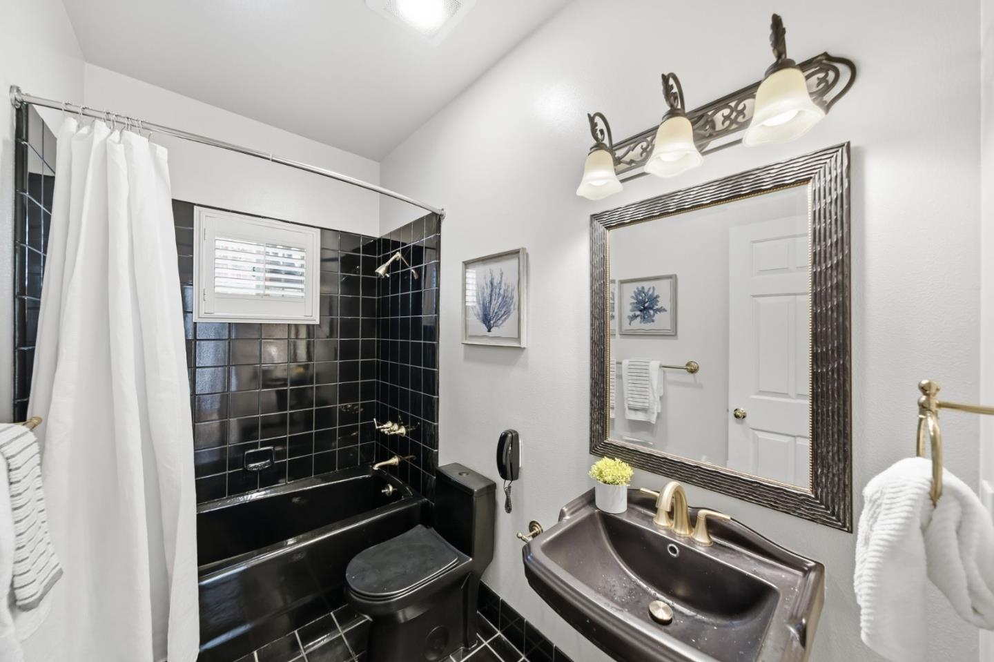 Detail Gallery Image 20 of 45 For 664 Morse St, San Jose,  CA 95126 - 4 Beds | 3 Baths