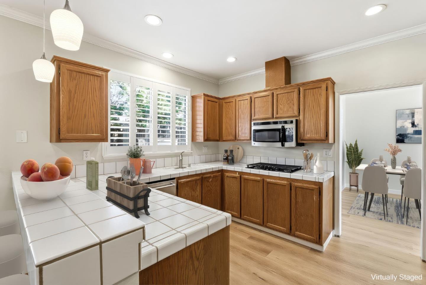 Detail Gallery Image 11 of 42 For 113 Derry Ct, Vacaville,  CA 95688 - 4 Beds | 2/1 Baths