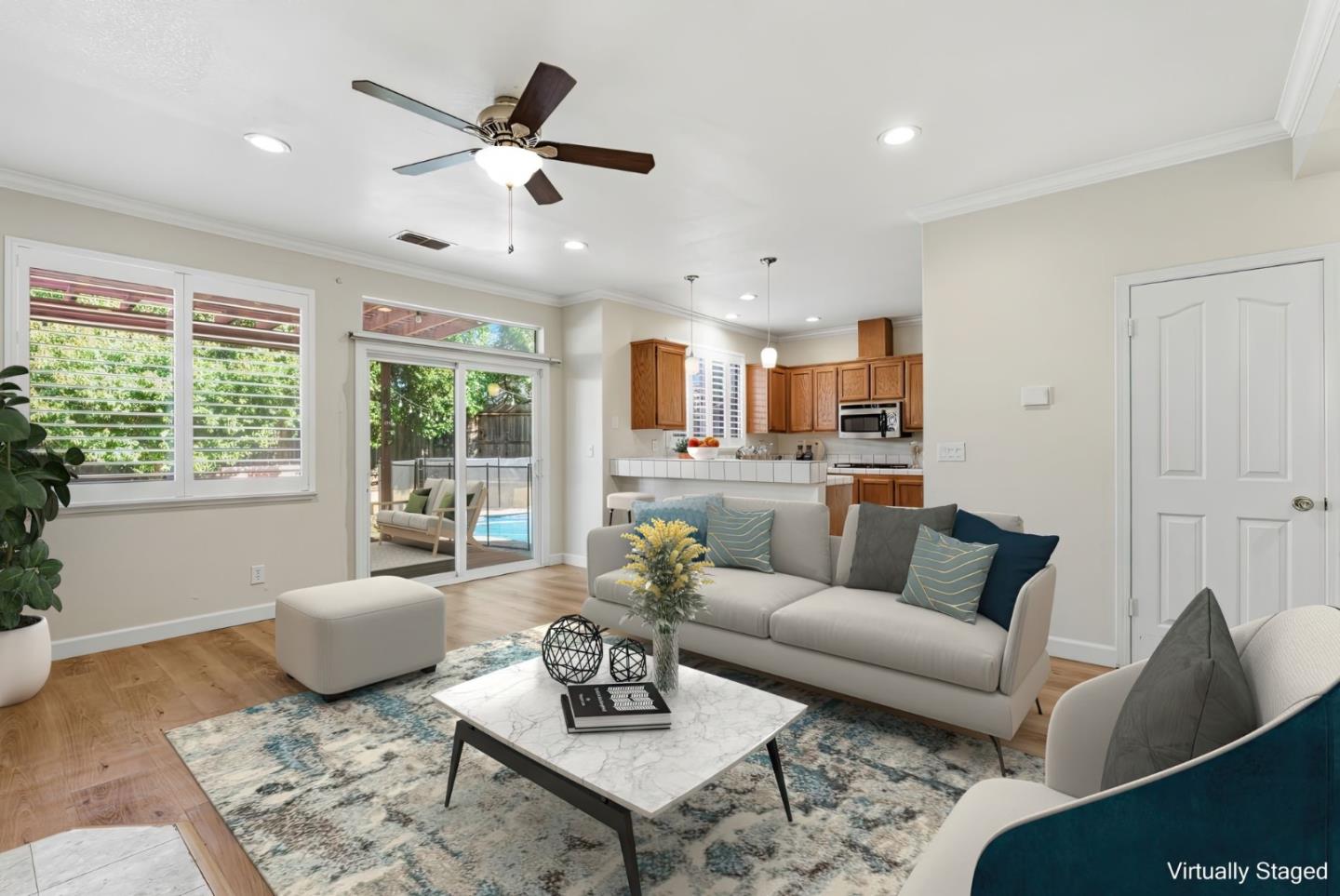 Detail Gallery Image 15 of 42 For 113 Derry Ct, Vacaville,  CA 95688 - 4 Beds | 2/1 Baths