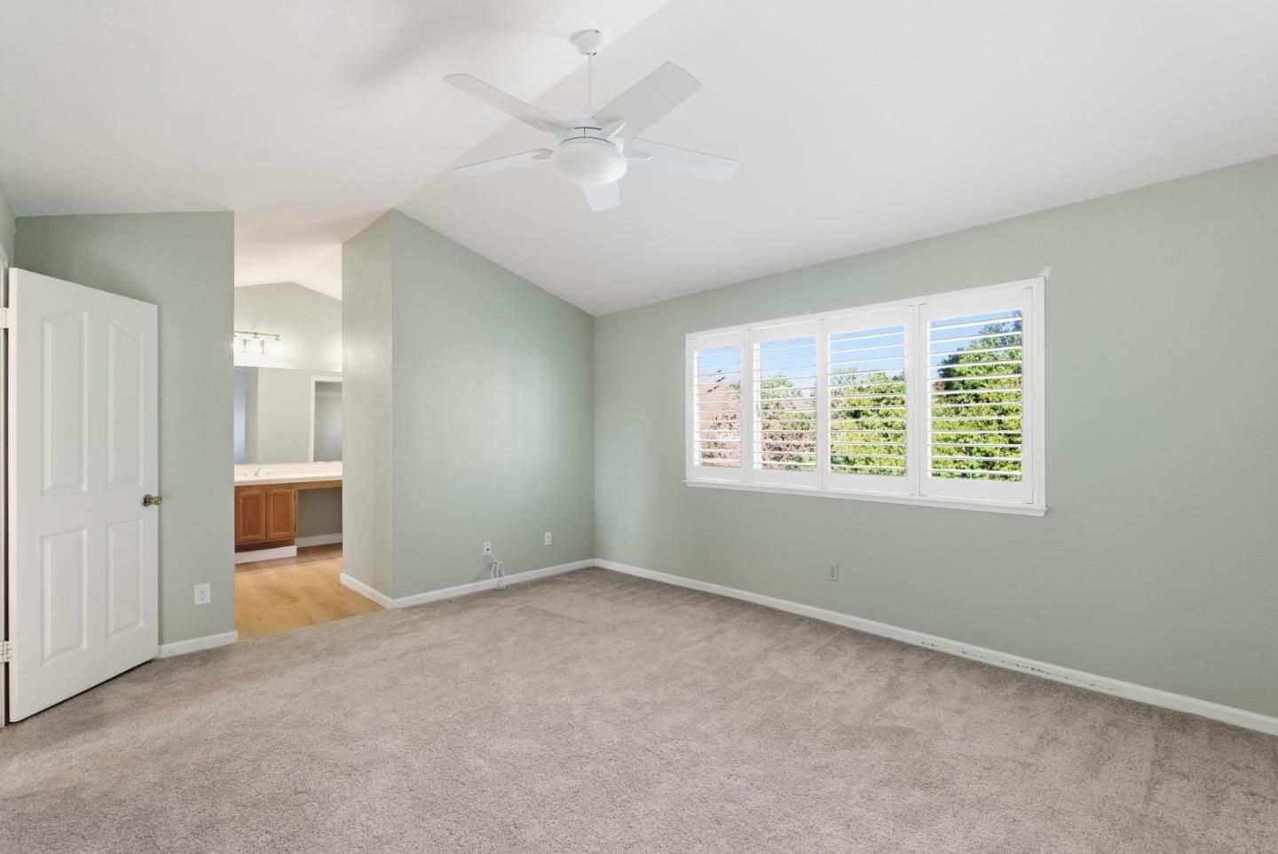 Detail Gallery Image 20 of 42 For 113 Derry Ct, Vacaville,  CA 95688 - 4 Beds | 2/1 Baths