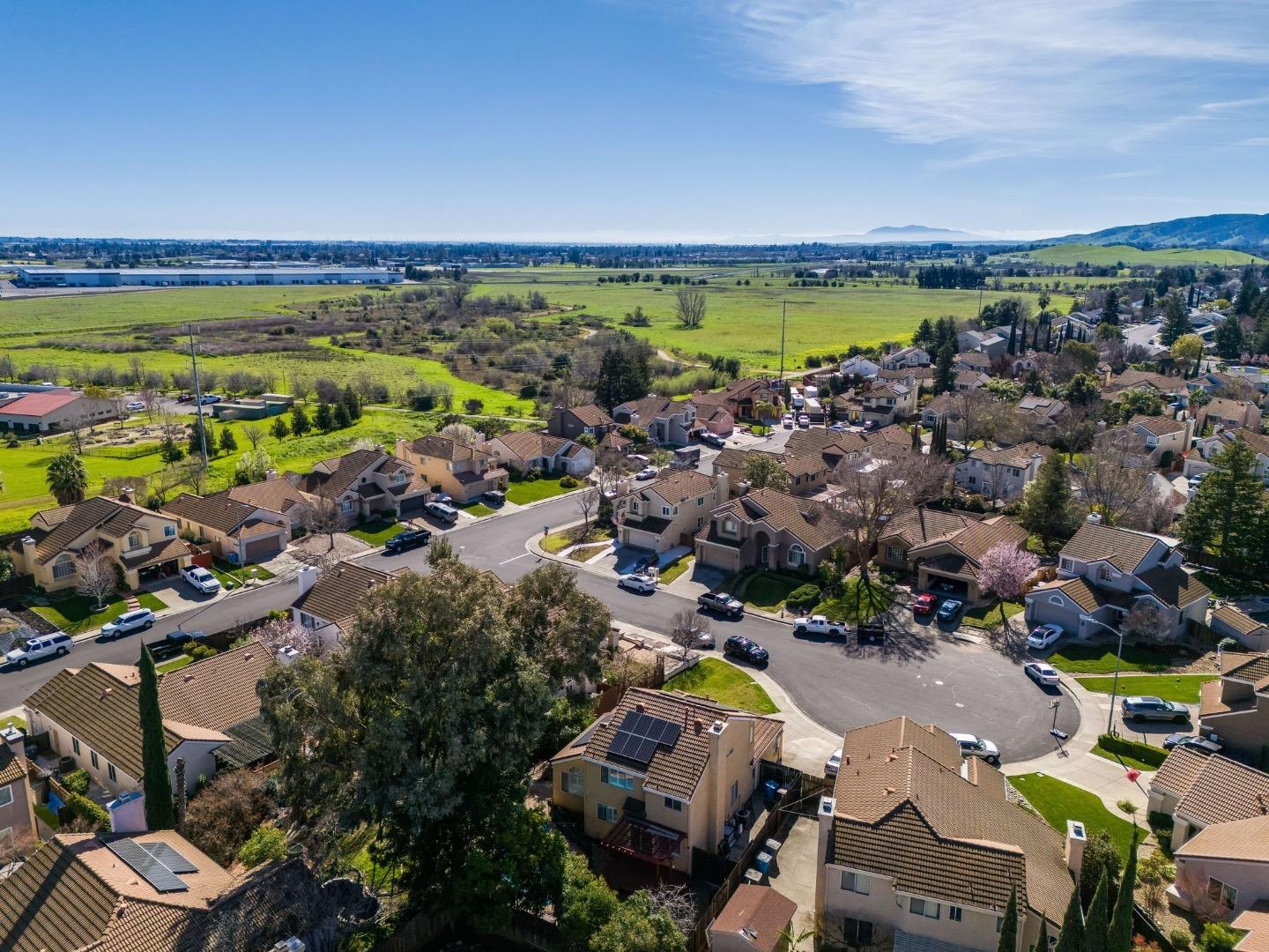 Detail Gallery Image 40 of 42 For 113 Derry Ct, Vacaville,  CA 95688 - 4 Beds | 2/1 Baths