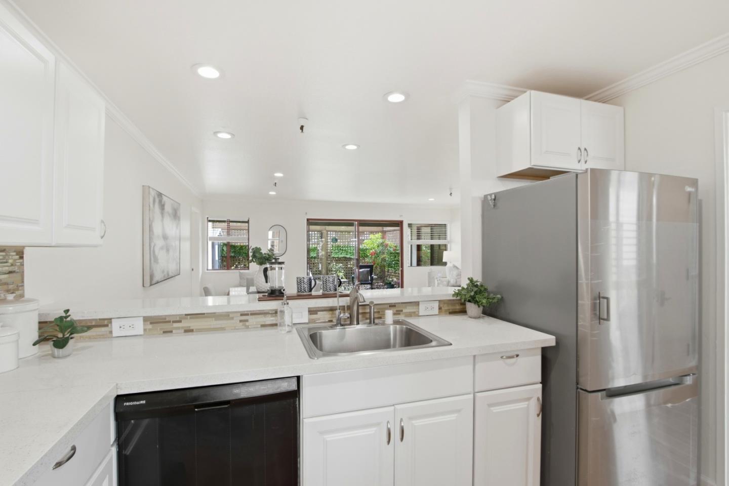 Photo #5: ML82036434 Listing: Photo #5