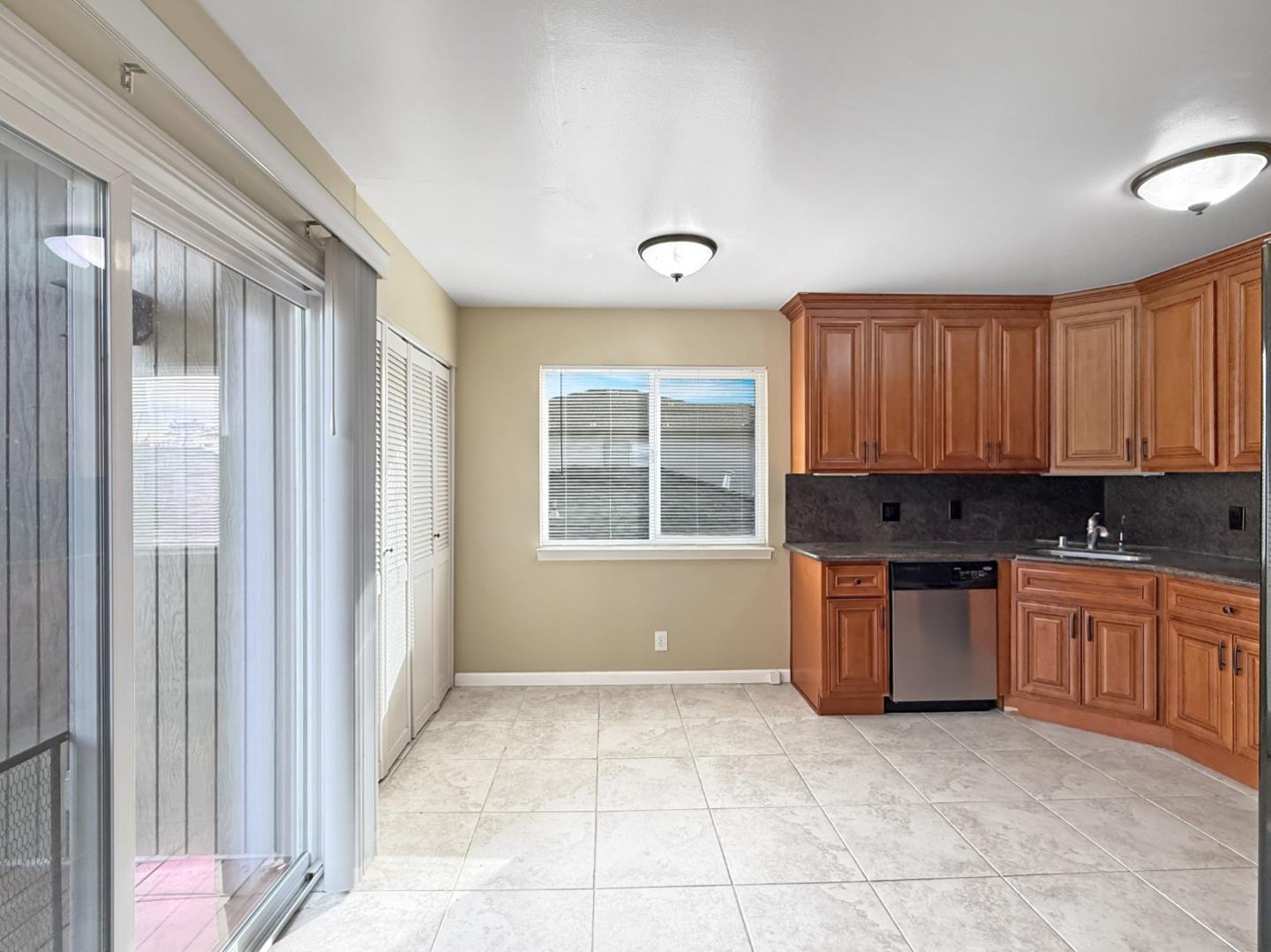 Detail Gallery Image 19 of 23 For 4550 Opal St #B,  Capitola,  CA 95010 - 2 Beds | 1 Baths