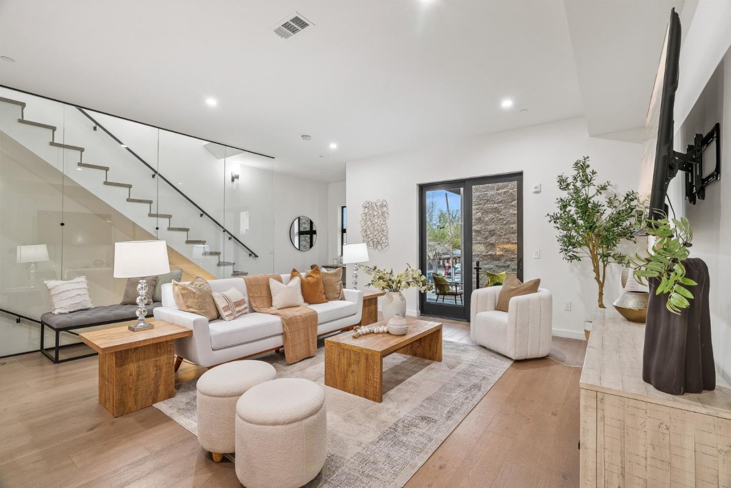 Photo #16: ML82036438 Listing: Photo #16