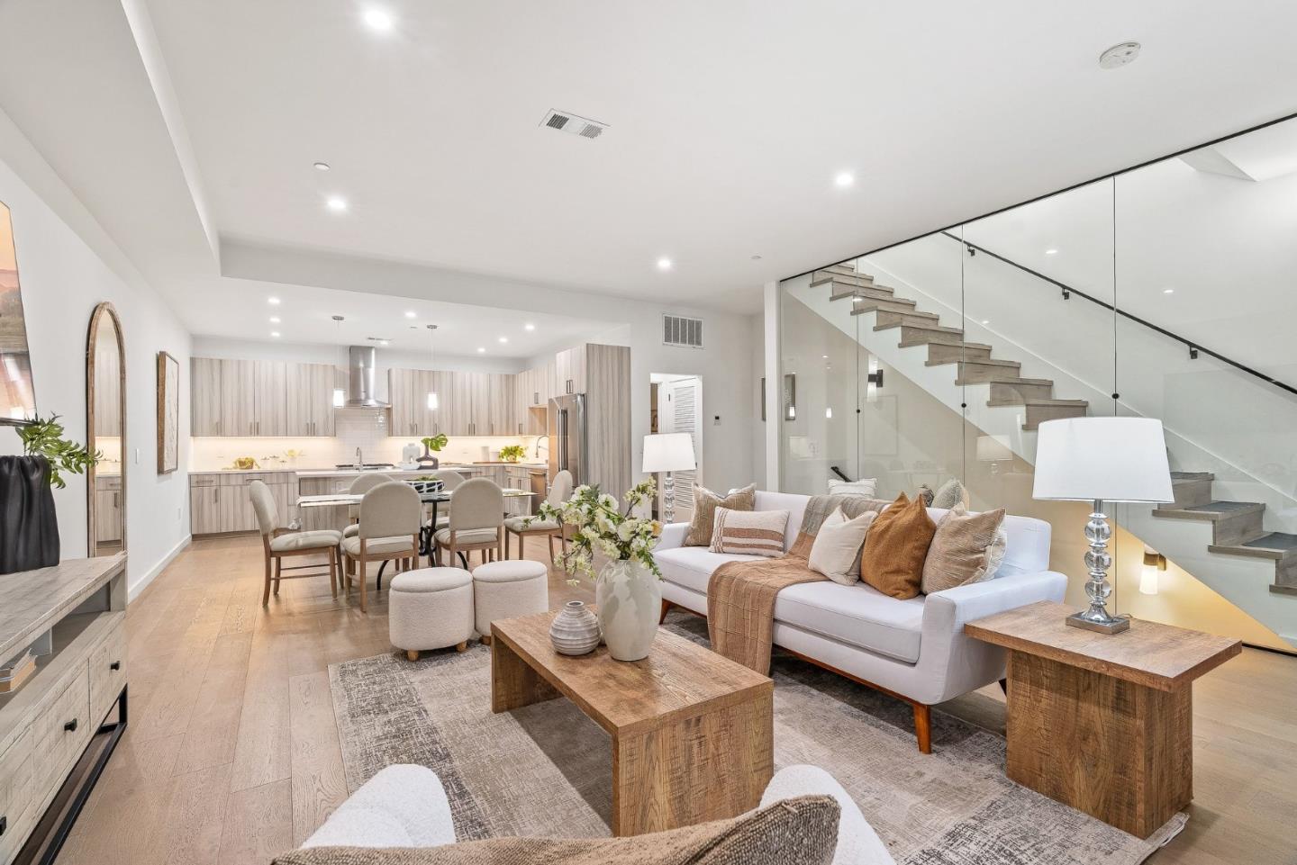 Photo #17: ML82036438 Listing: Photo #17