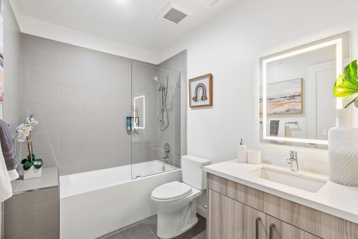 Photo #9: ML82036438 Listing: Photo #9