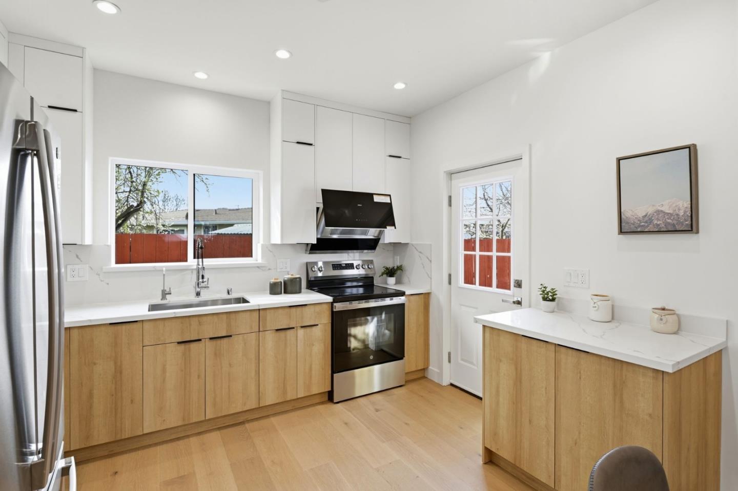 Detail Gallery Image 10 of 44 For 2514 Parkland Ct, Santa Clara,  CA 95051 - 5 Beds | 4 Baths