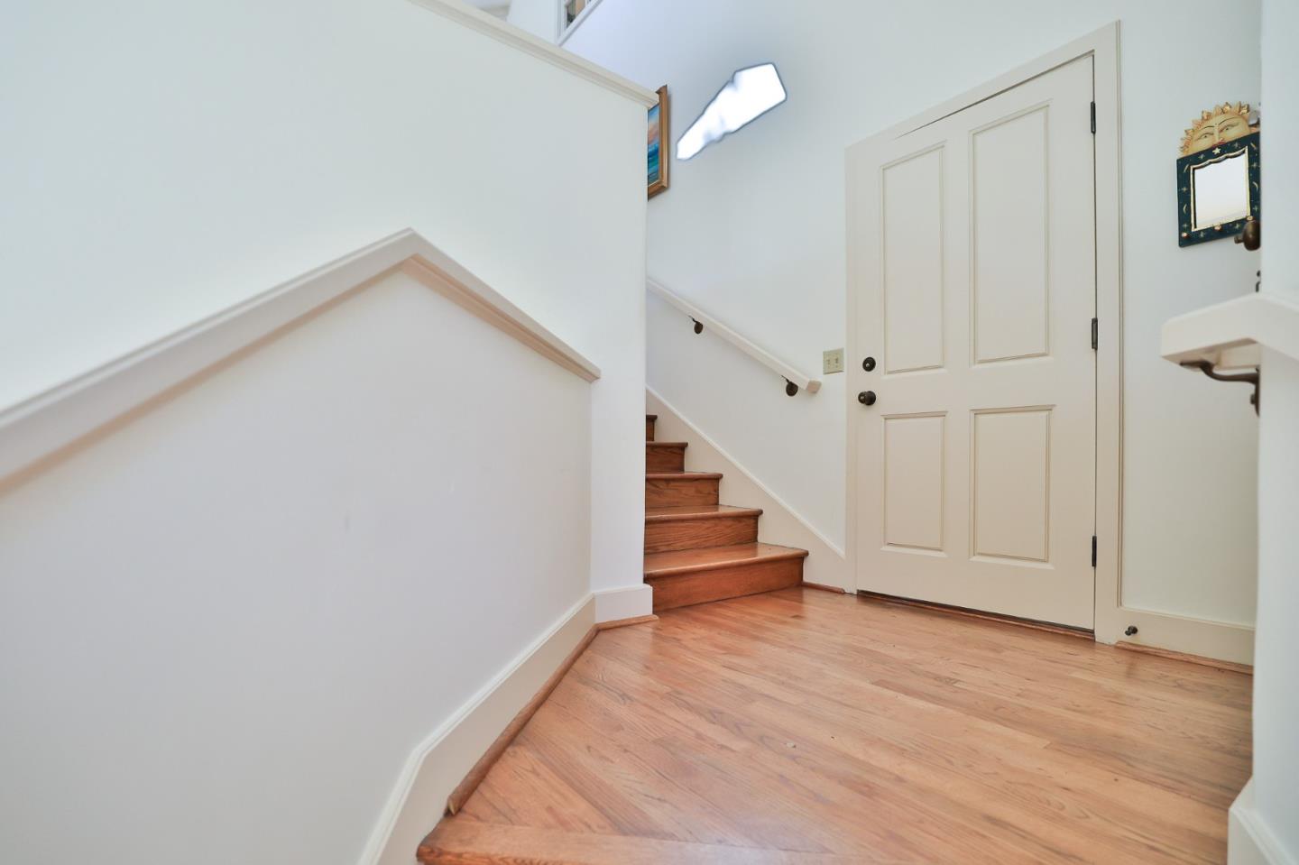 Detail Gallery Image 10 of 22 For 0 Se 4th Ave- 3se of Torres,, Carmel,  CA 93923 - 2 Beds | 2 Baths