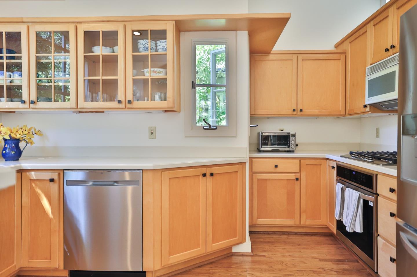 Detail Gallery Image 9 of 22 For 0 Se 4th Ave- 3se of Torres,, Carmel,  CA 93923 - 2 Beds | 2 Baths