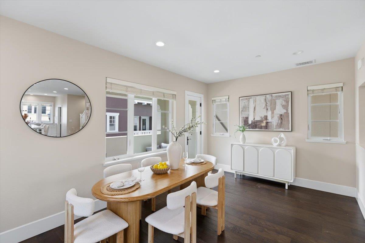 Detail Gallery Image 10 of 51 For 251 Firefly Ter, Fremont,  CA 94539 - 4 Beds | 3/1 Baths