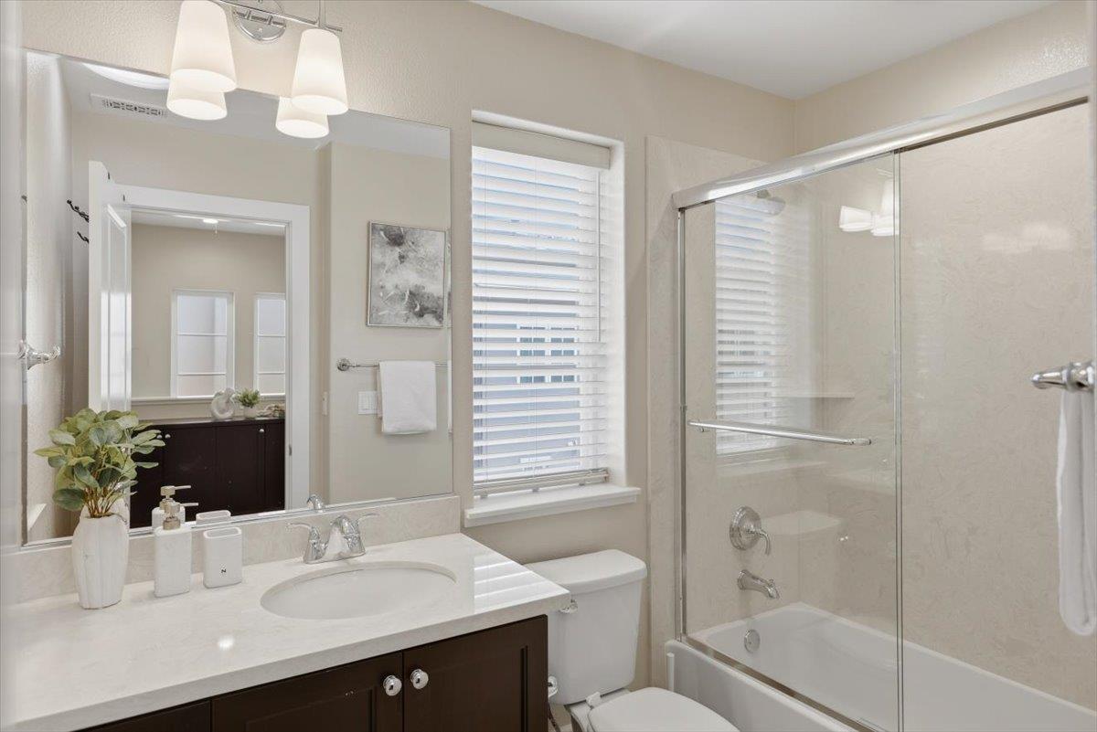 Detail Gallery Image 34 of 51 For 251 Firefly Ter, Fremont,  CA 94539 - 4 Beds | 3/1 Baths