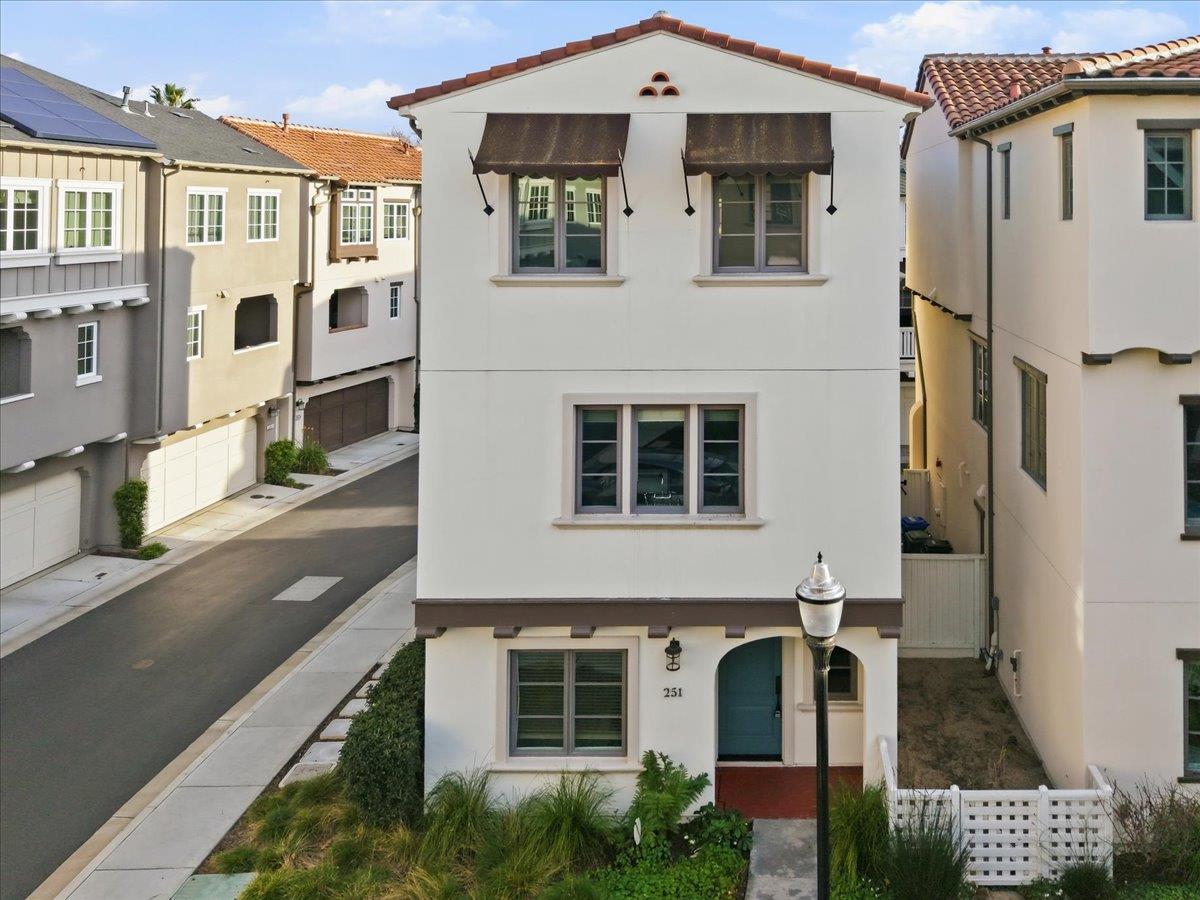 Detail Gallery Image 42 of 51 For 251 Firefly Ter, Fremont,  CA 94539 - 4 Beds | 3/1 Baths