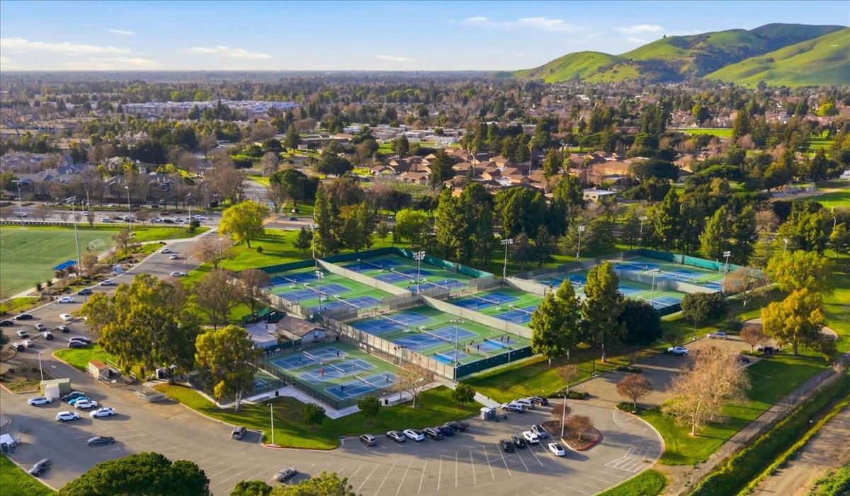 Detail Gallery Image 49 of 51 For 251 Firefly Ter, Fremont,  CA 94539 - 4 Beds | 3/1 Baths