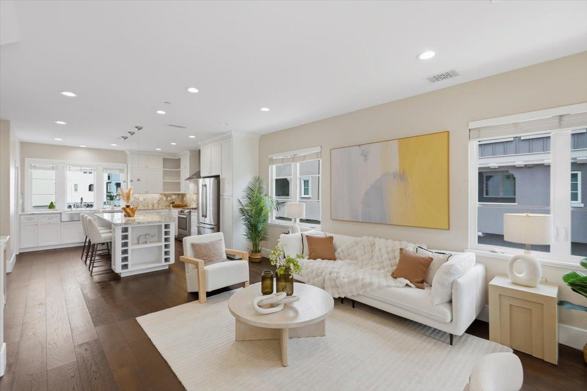 Detail Gallery Image 8 of 51 For 251 Firefly Ter, Fremont,  CA 94539 - 4 Beds | 3/1 Baths